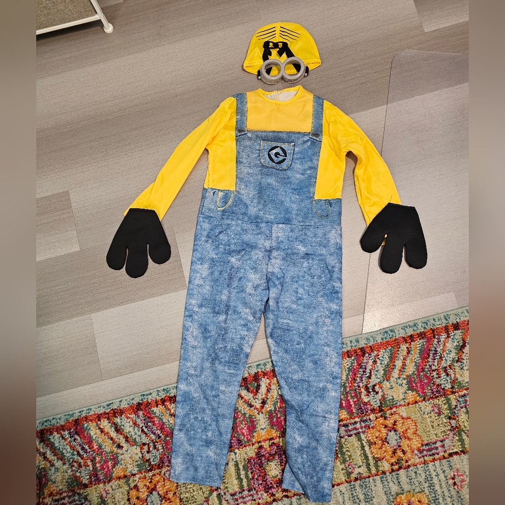 Minion Dave NWOT Despicable Me 3 Boys Medium Halloween Costume